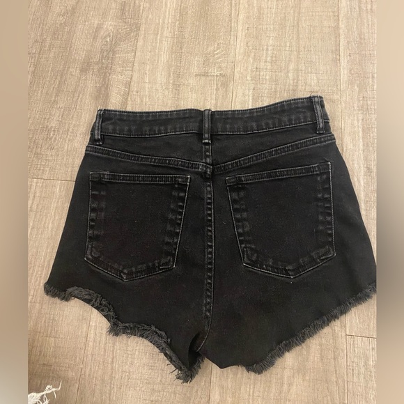 Zara Jean Shorts - Picture 2 of 4